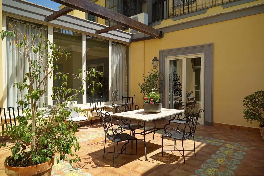 Riviera Di Chiaia Turrisi Naples