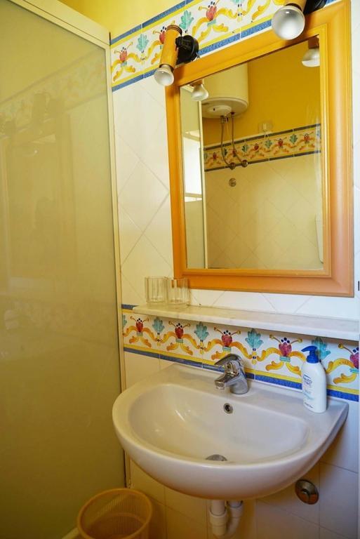 Riviera Di Chiaia Turrisi Bed & Breakfast Naples