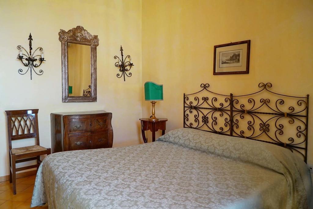 Riviera Di Chiaia Turrisi Bed & Breakfast 3*
