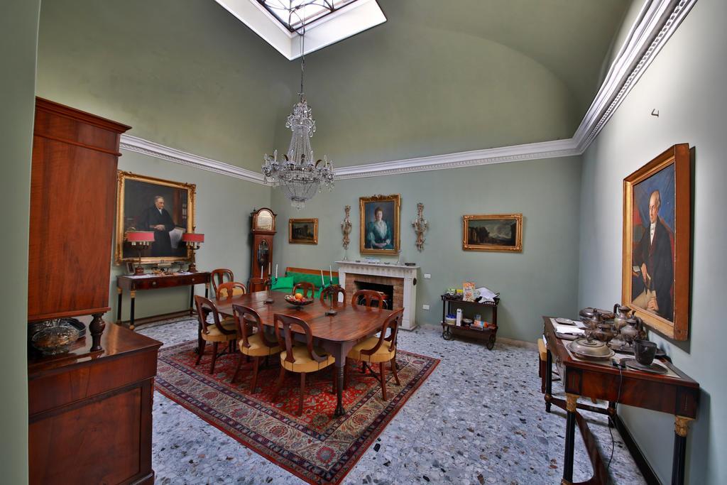 Bed & Breakfast Riviera Di Chiaia Turrisi 3*