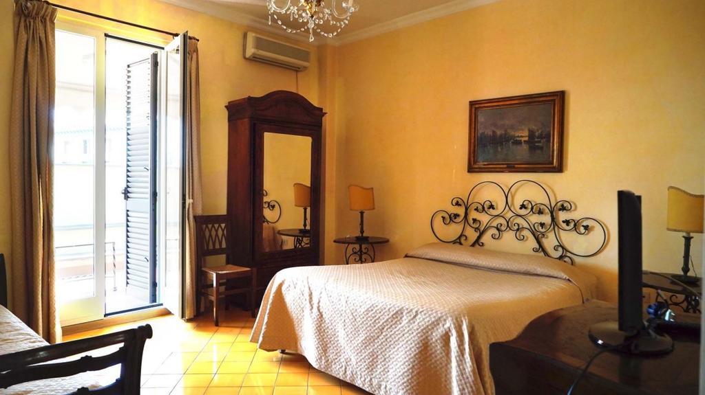 Riviera Di Chiaia Turrisi Bed & Breakfast 3*